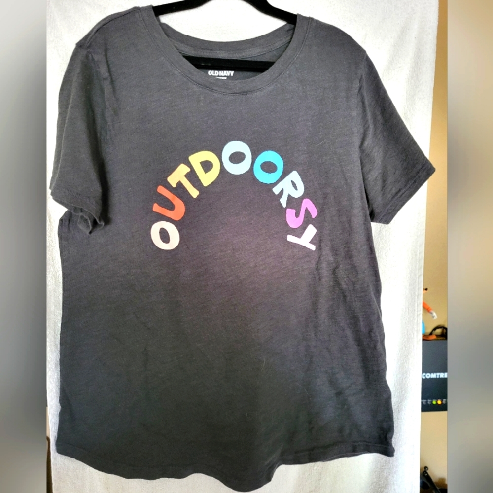 Old Navy Tshirt  size M